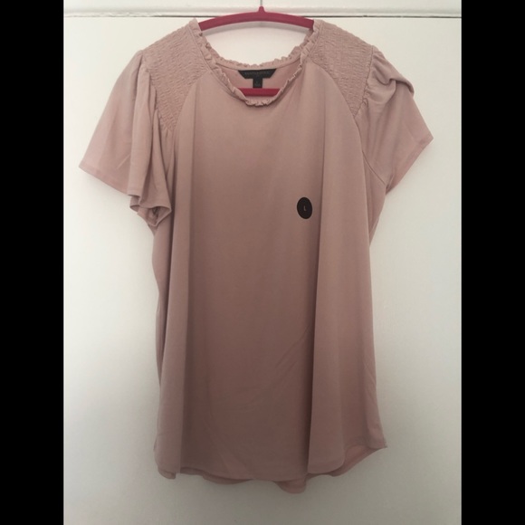 Banana Republic Tops - NWT Banana Republic top